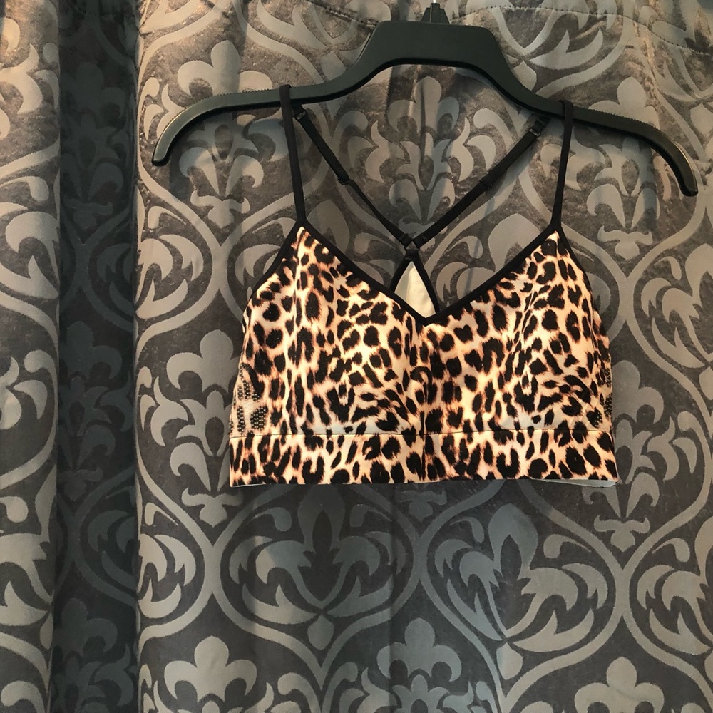 Sports bra